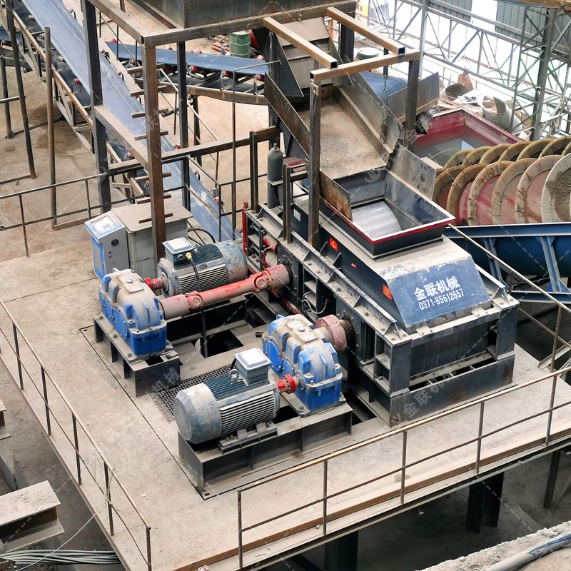 鵝卵石制砂機(jī)價(jià)格|鵝卵石制沙機(jī)設(shè)備|鵝卵石破碎機(jī)生產(chǎn)線廠家 鵝卵石制砂機(jī)價(jià)格|鵝卵石制沙機(jī)設(shè)備|鵝卵石破碎機(jī)生產(chǎn)線廠家