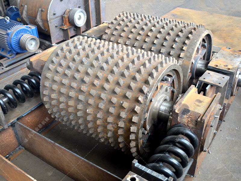 煤矸石破碎專(zhuān)家：狼牙破碎機(jī)在固廢處理中的有哪些獨(dú)特優(yōu)勢(shì)？