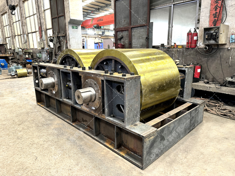 在生產(chǎn)線中，液壓對(duì)輥制砂機(jī)如何與其他設(shè)備有效配套？