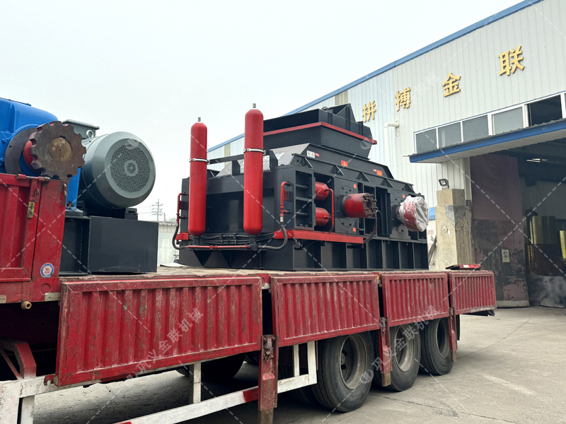 在生產(chǎn)線中，液壓對(duì)輥制砂機(jī)如何與其他設(shè)備有效配套？